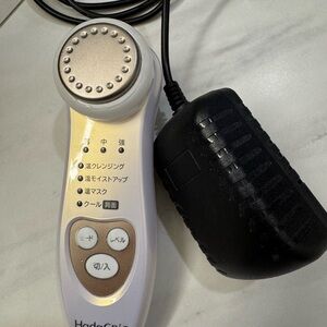 Hitachi Hada Crie Facial Device with Charger Beauty Device